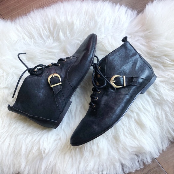 Jeffrey Campbell Shoes - Jeffrey Campbell Class Ankle Booties (Size 8)